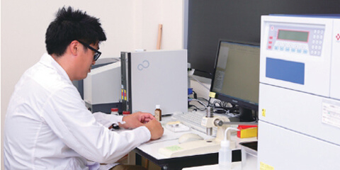 プレミアムインテリアコーティング　1万回の摩擦テストにクリア